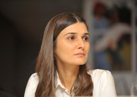 Rebecca  articula  entregar  quatro mil casas populares no interior do Amazonas